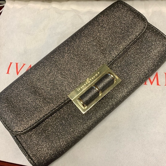 Ivanka Trump Bronze Gold Clutch New With Tags - Picture 1 of 10
